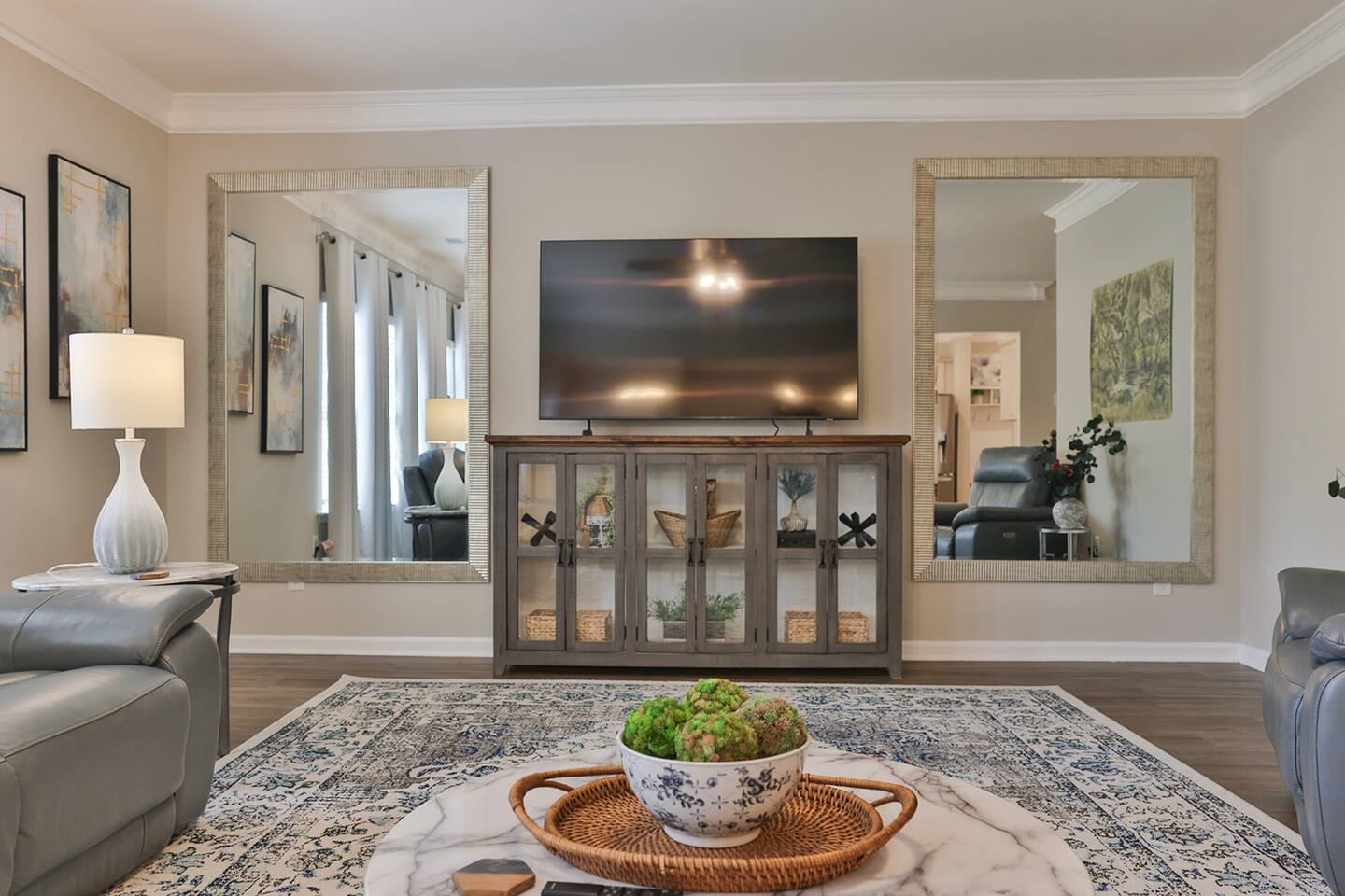 Lincoln Luxury! 5BR w/2 Kings with boat parking!