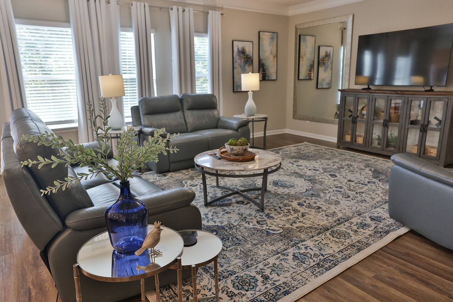 Lincoln Luxury! 5BR w/2 Kings with boat parking! β Lincoln β vacation rental
