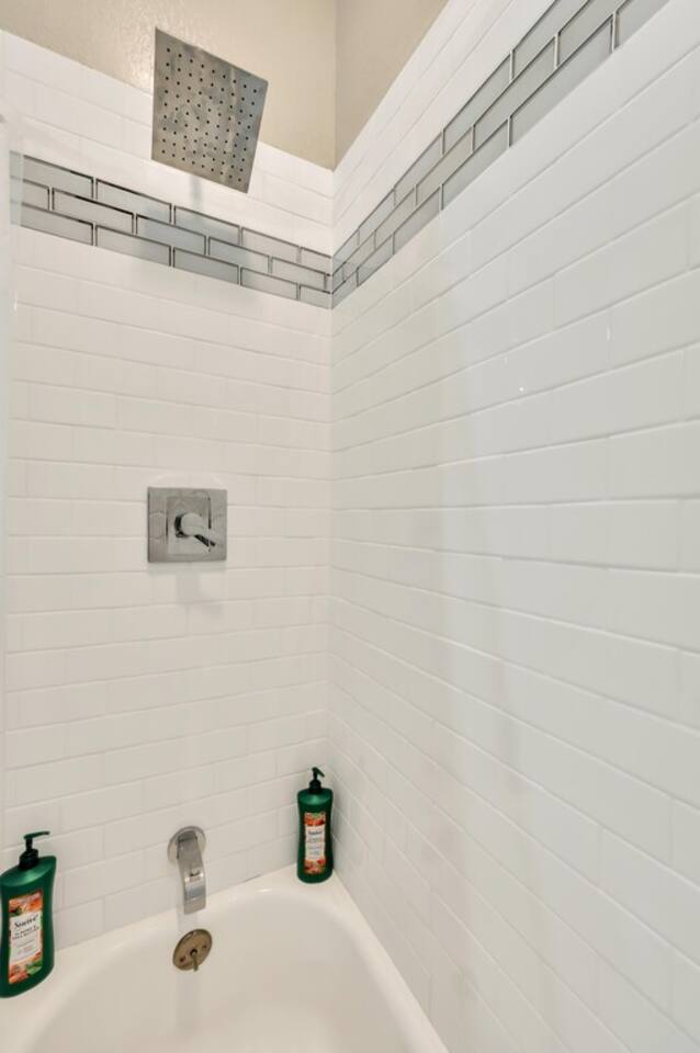 The Shiplap Cottage: 9min to Silos/Downtown/Baylor