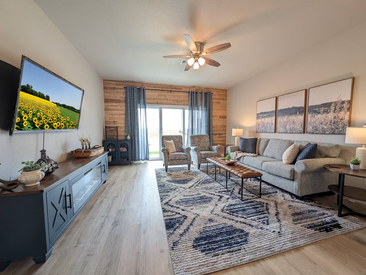 Next to Colbert Hills! Brand new! 2 King beds!