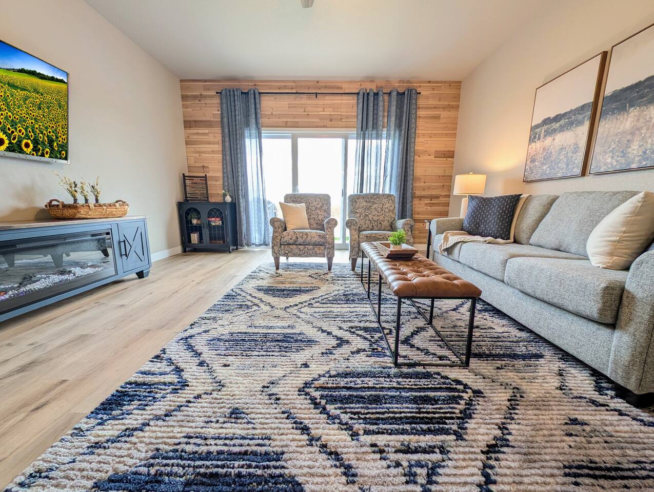 Next to Colbert Hills! Brand new! 2 King beds!