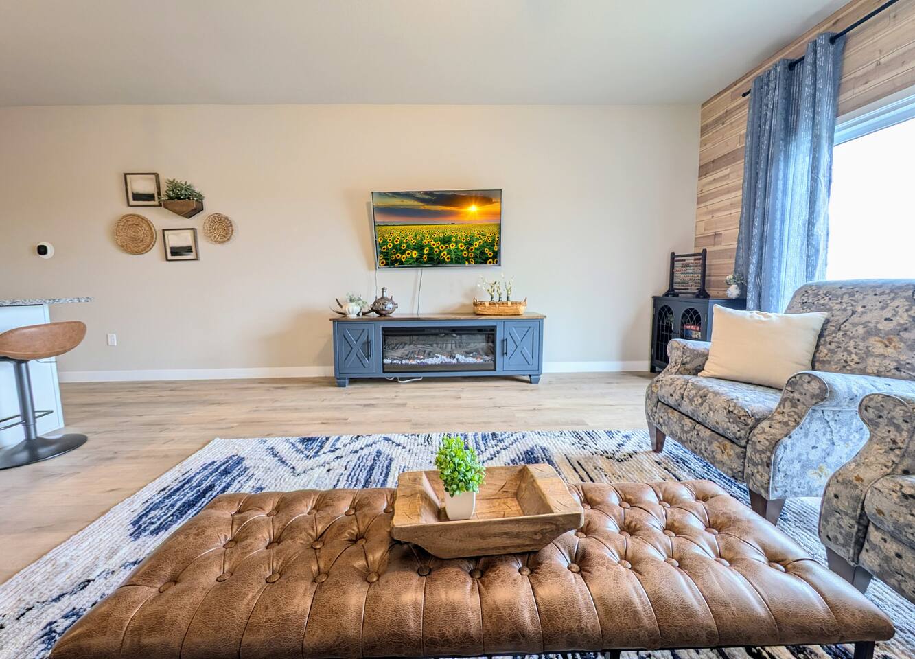 Next to Colbert Hills! Brand new! 2 King beds!