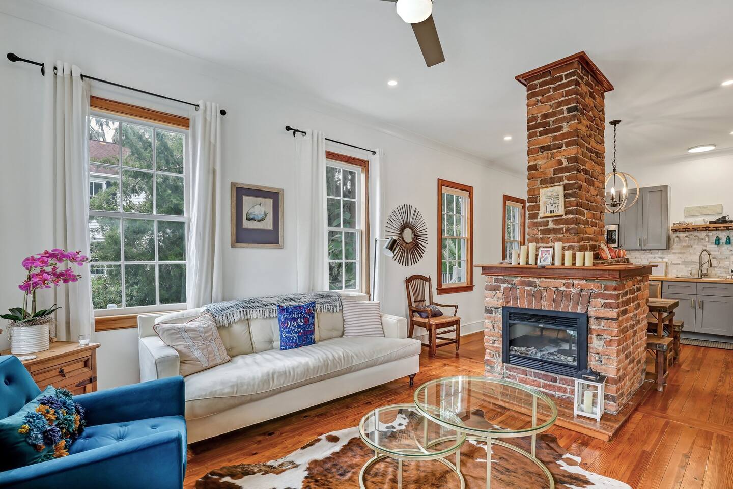Walk to Downtown | Historic Home | BBQ | Bikes