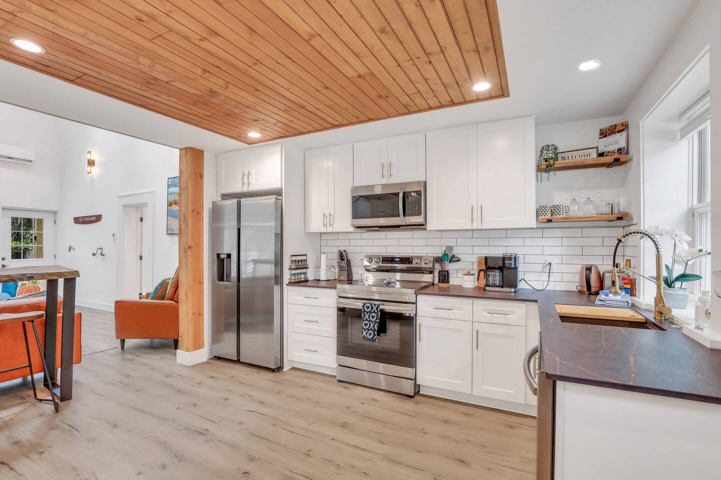 Historic | Walk Downtown | Open Concept | Fire-pit