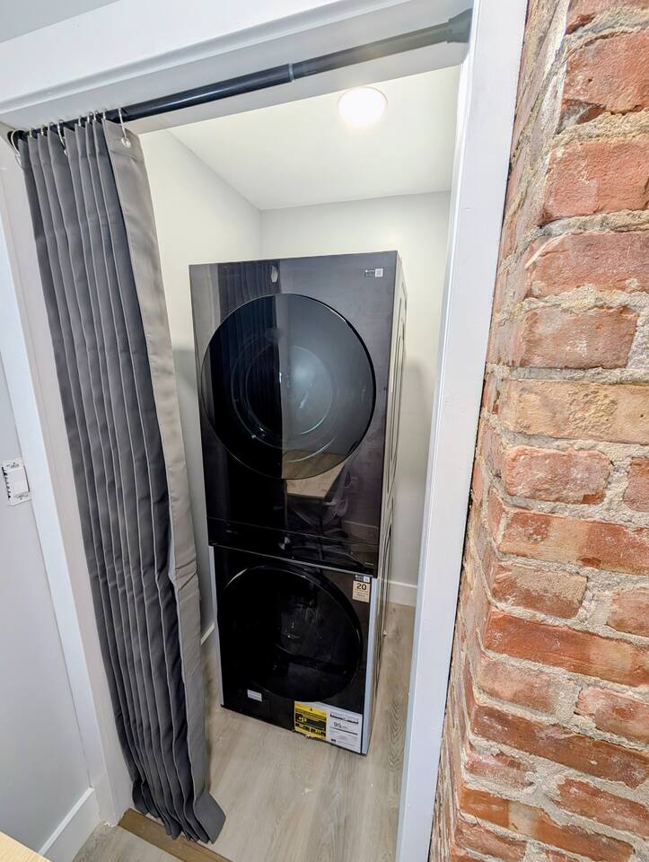 Newly Renovated Charming Apt! 30 Mins to Manhattan