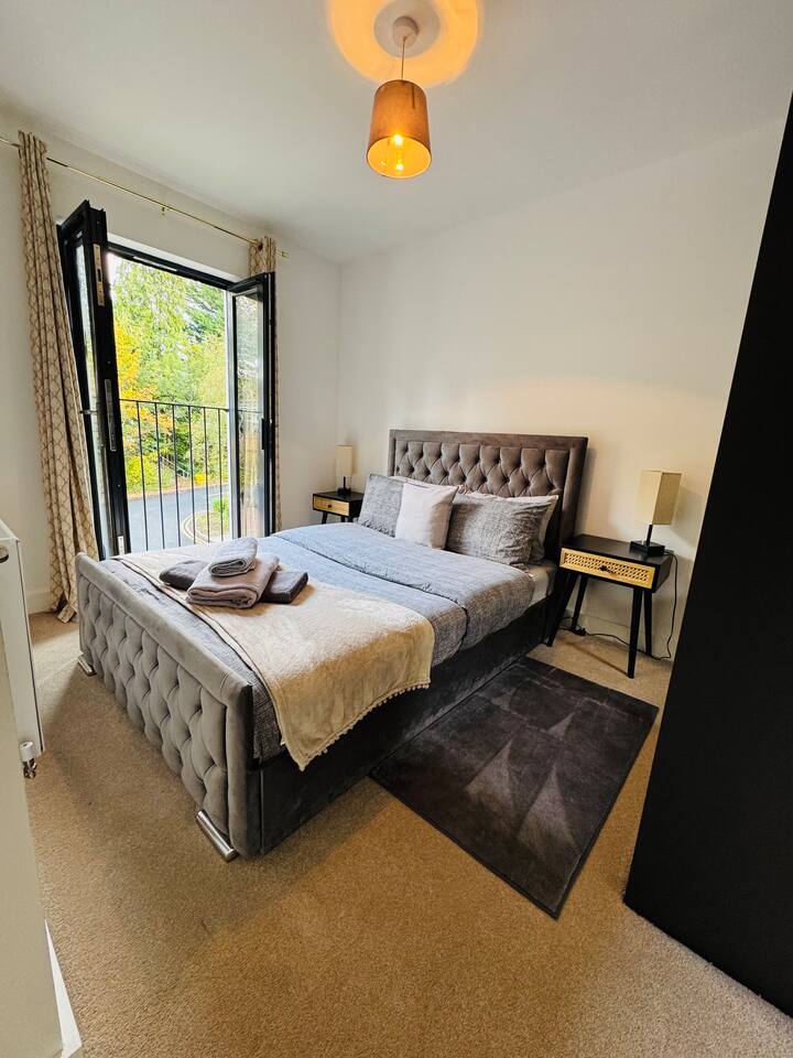 #13 Elegant Solihull Townhouse Sleeps 10 NEC/BHX