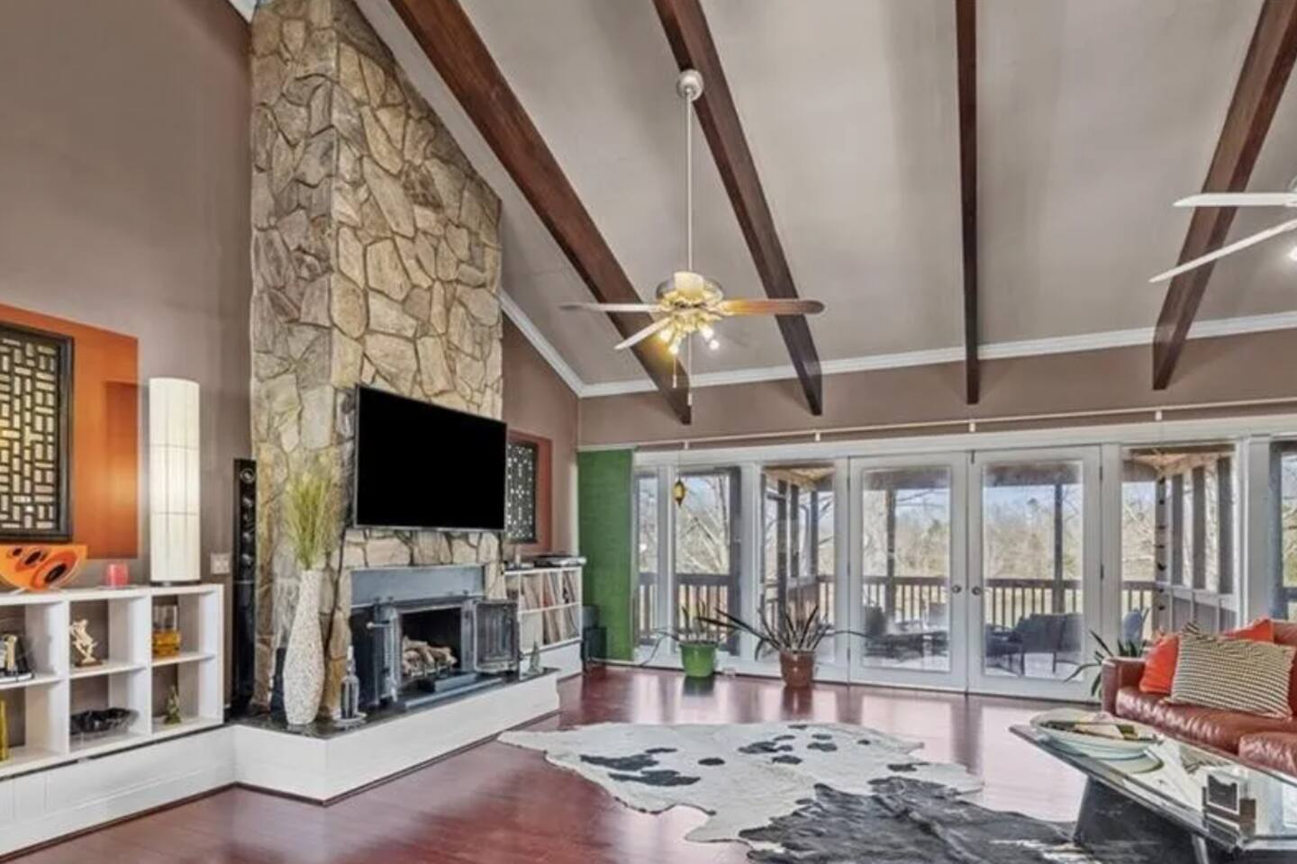Private Pond Retreat on 6 Acres minutes from WWC