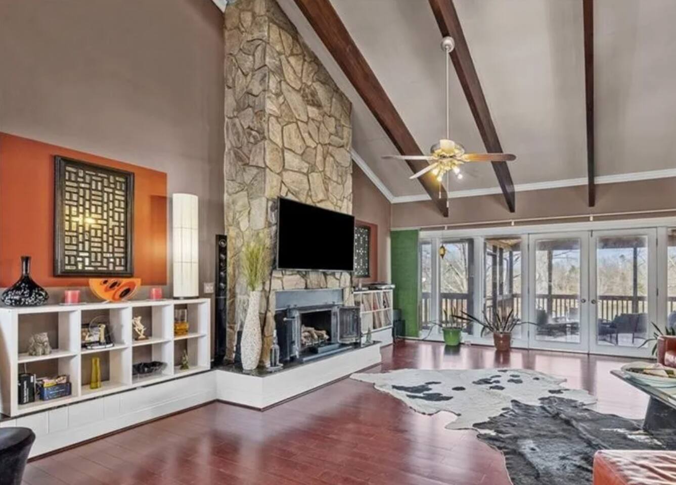 Private Pond Retreat on 6 Acres minutes from WWC