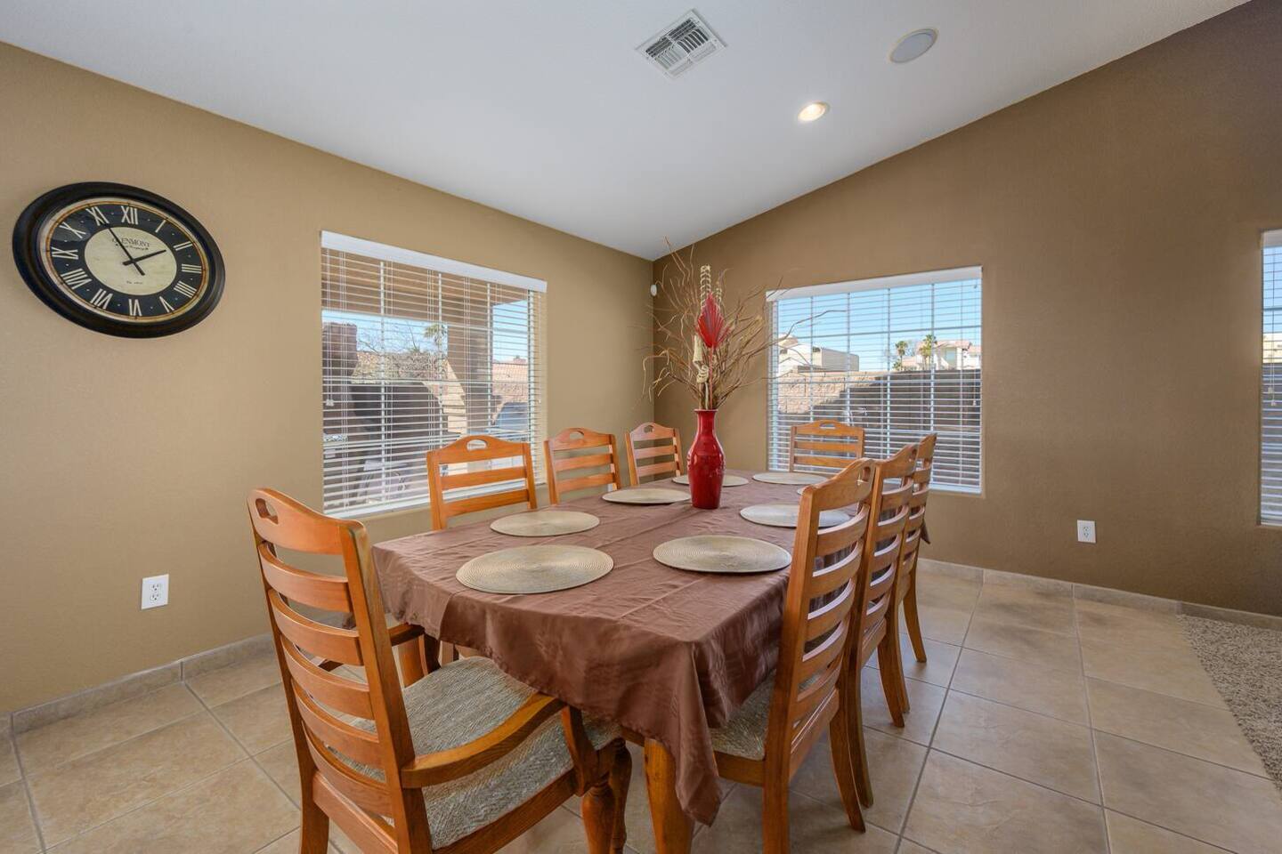 The Grotto | Pool | Spa | 3bd | Views | Sleeps 10