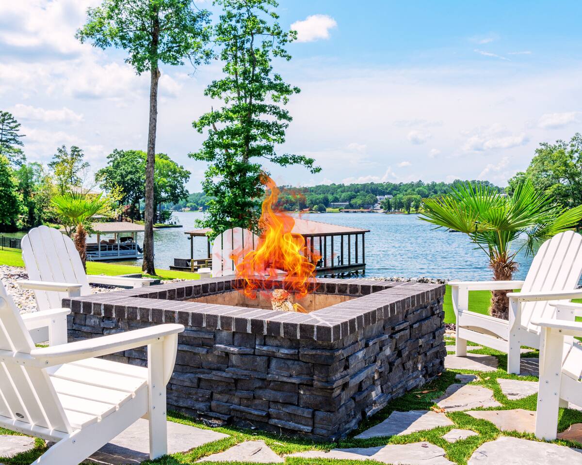 "Chef's Retreat @ 604 Bayshore" | Luxury Lakefront Home On Lake Hamilton*Private Pool &  Hot Tub*Firepit*Boat Slip*Game Room*Putting Green*Sleeps 26
