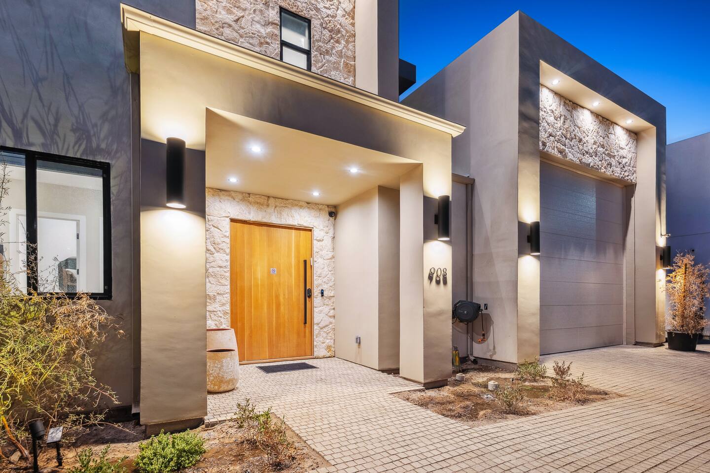 Luxury Riverfront | Beach | 6bd | Pool | Sleeps 16