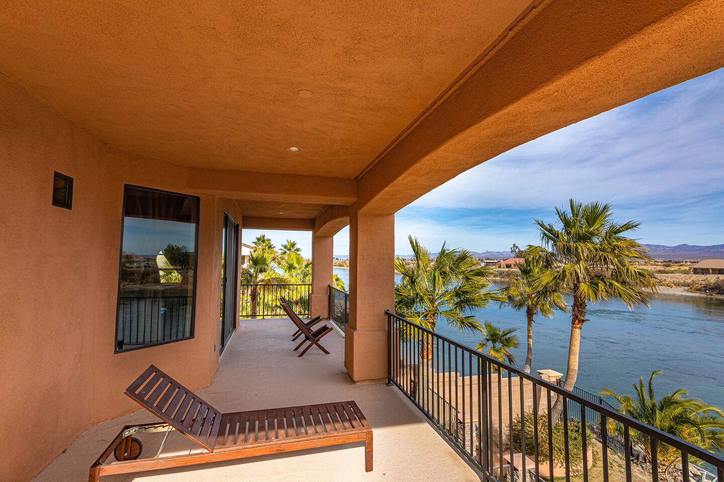 Stunning Villa | Private Beach & Launch | 5bd