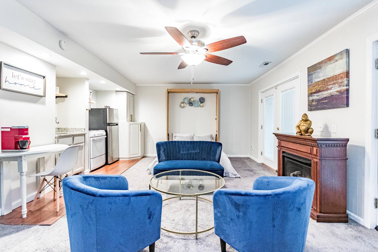 Beautifully updated CHARMER near N Hills w. pool