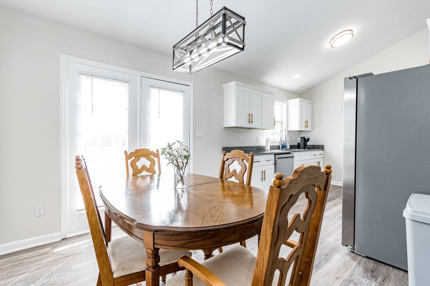 NEW 3 bd house - 5 min from Walnut Amphitheater