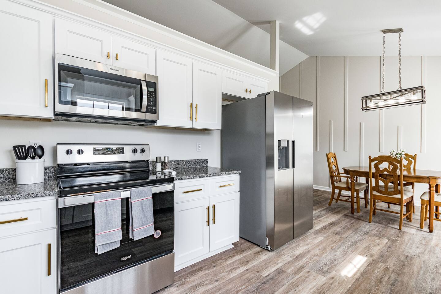 NEW 3 bd house - 5 min from Walnut Amphitheater