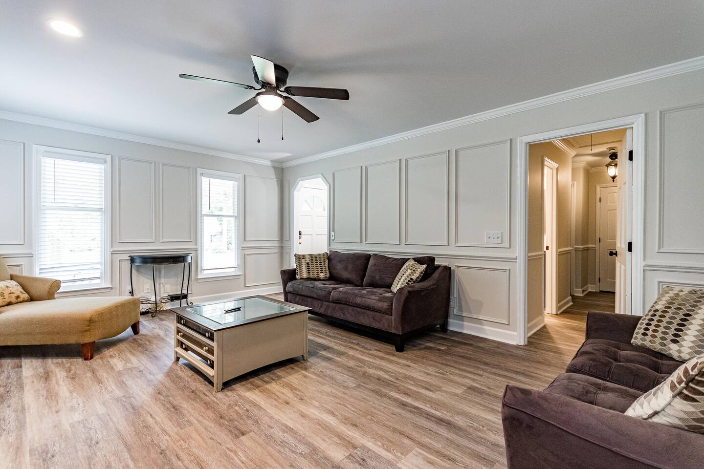 Beautiful recently updated 3bed/ 2 bath ranch