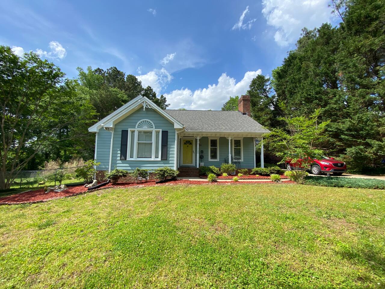 Beautiful recently updated 3bed/ 2 bath ranch — Fuquay-Varina — vacation rental