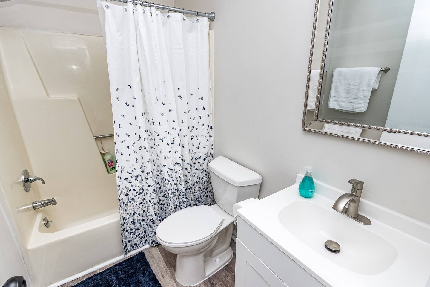 Double en suite townhome close to Wakemed