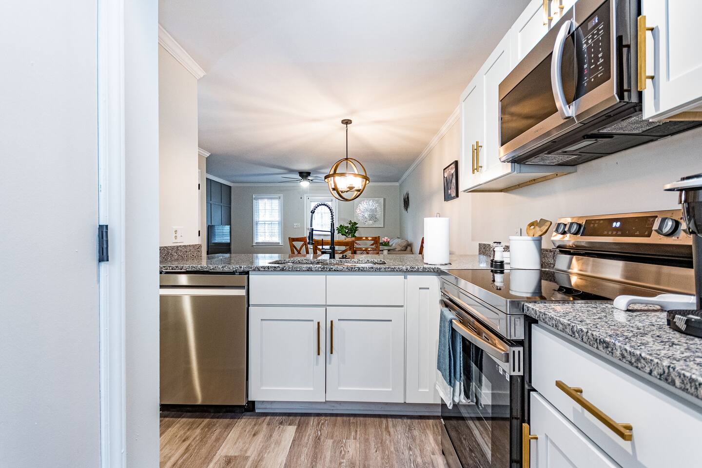 Double en suite townhome close to Wakemed