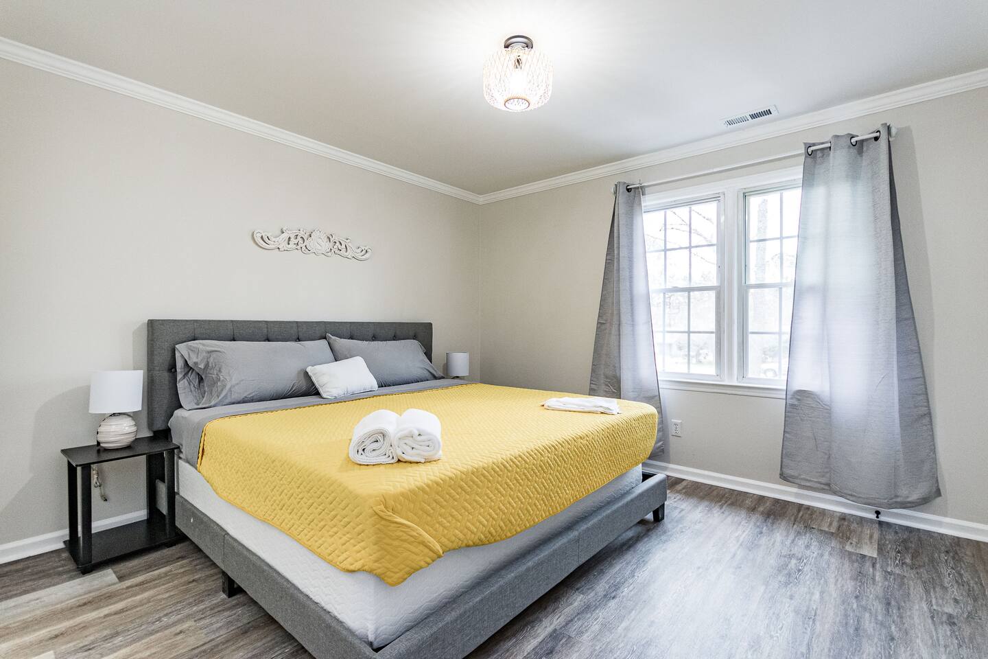 Double en suite townhome close to Wakemed