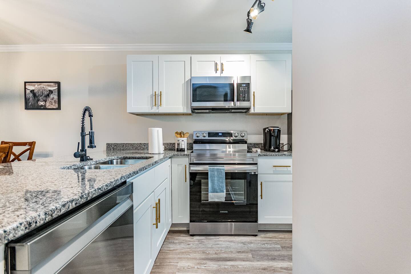 Double en suite townhome close to Wakemed