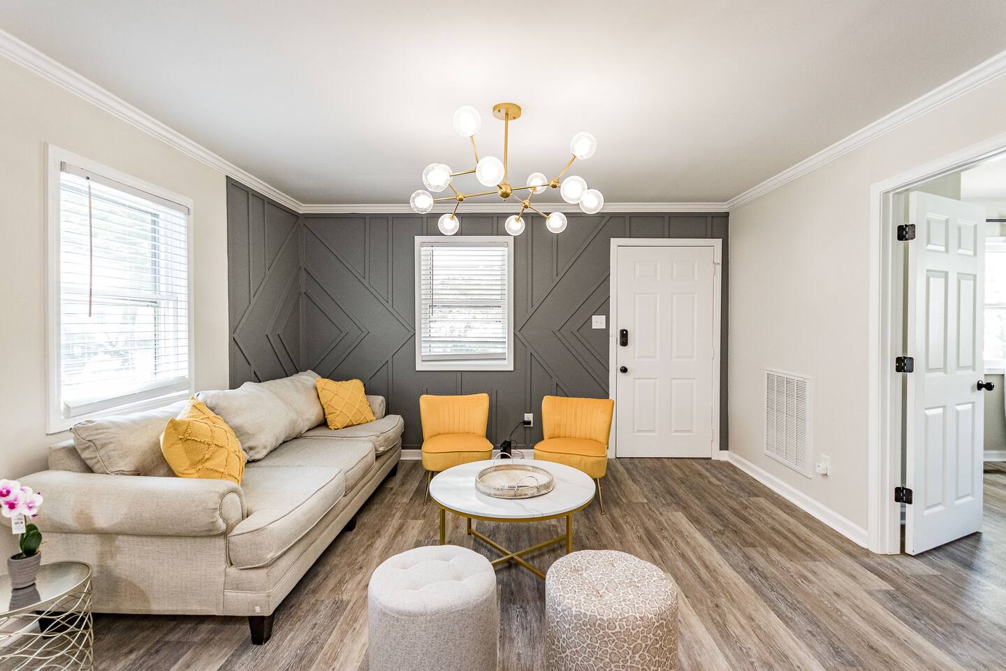 Comfortable house close to Dtown Durham w king bed