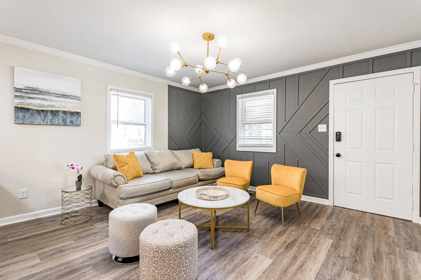Comfortable house close to Dtown Durham w king bed