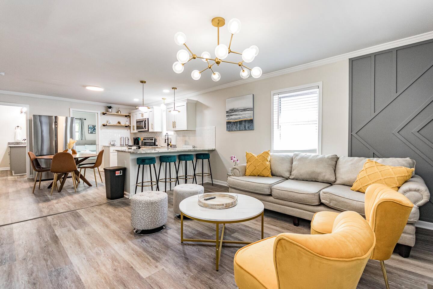 Comfortable house close to Dtown Durham w king bed — Durham — vacation rental