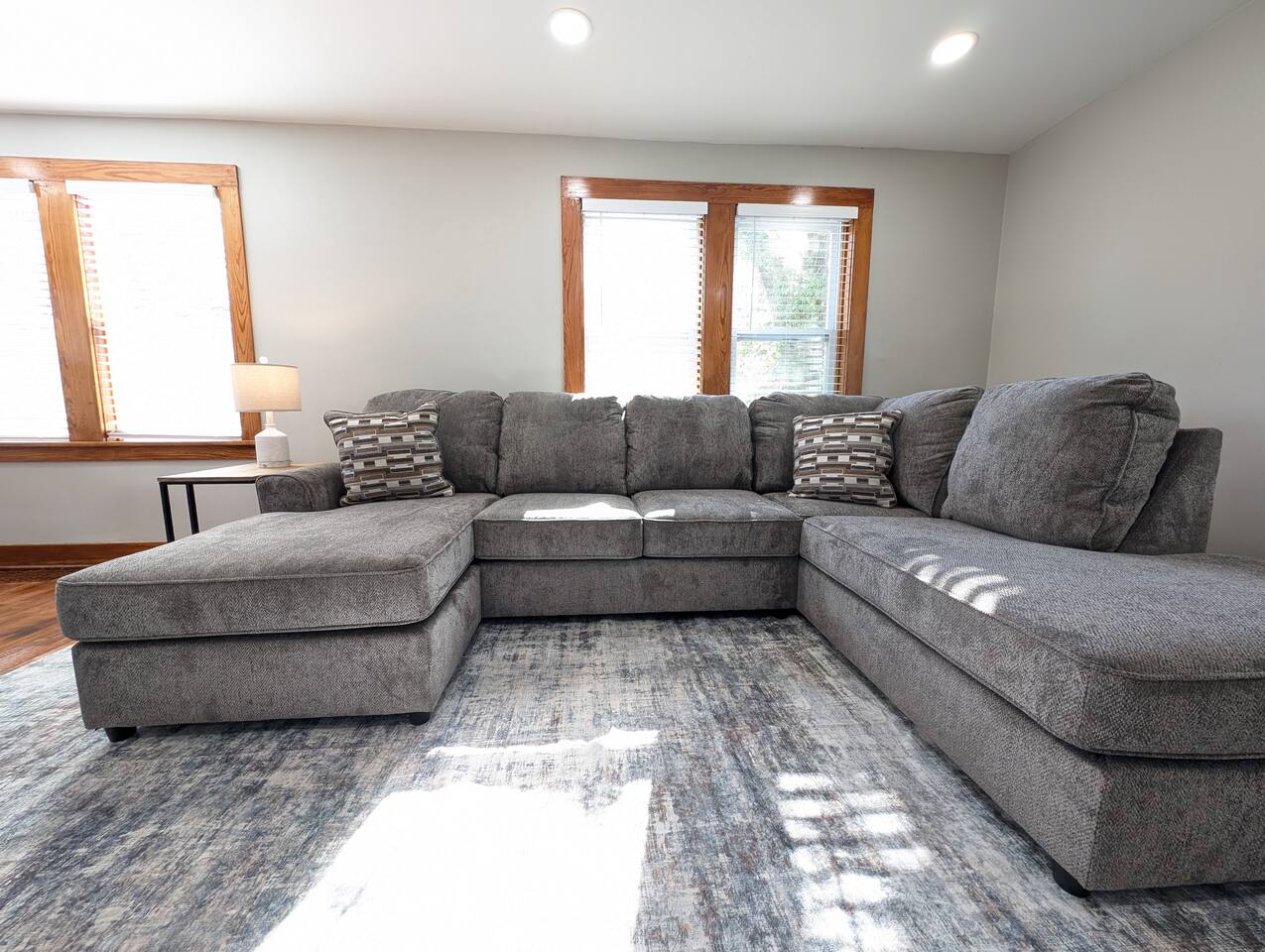 New! King Bed, Spacious! Fully Renovated