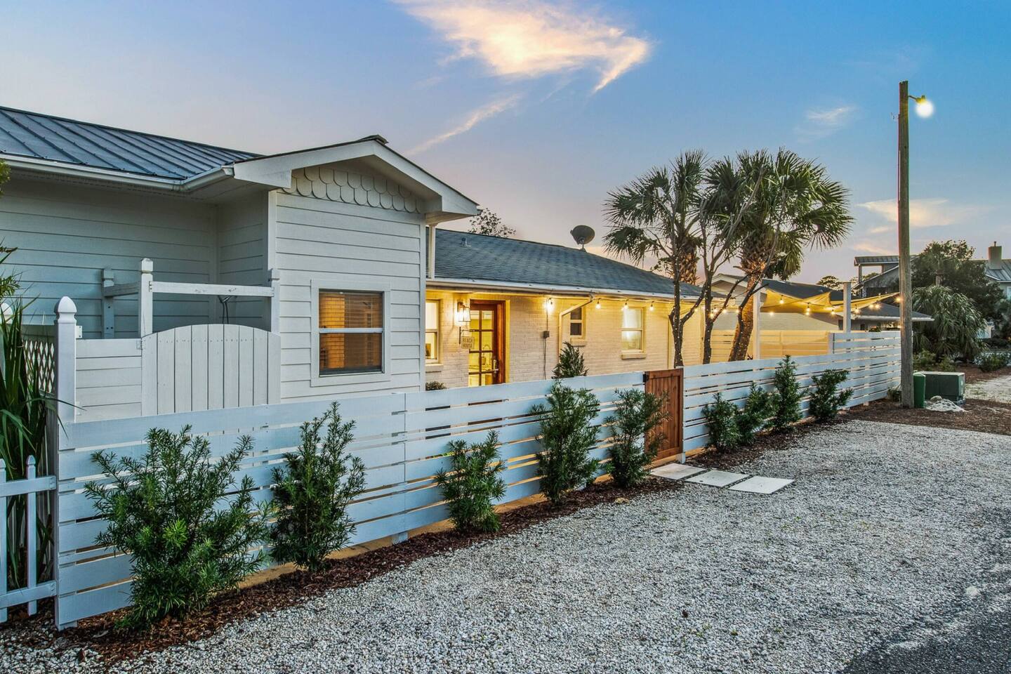 Golf Cart-Hot Tub-Bikes-Beach Gear 4BR Bungalow! — Santa Rosa Beach — vacation rental