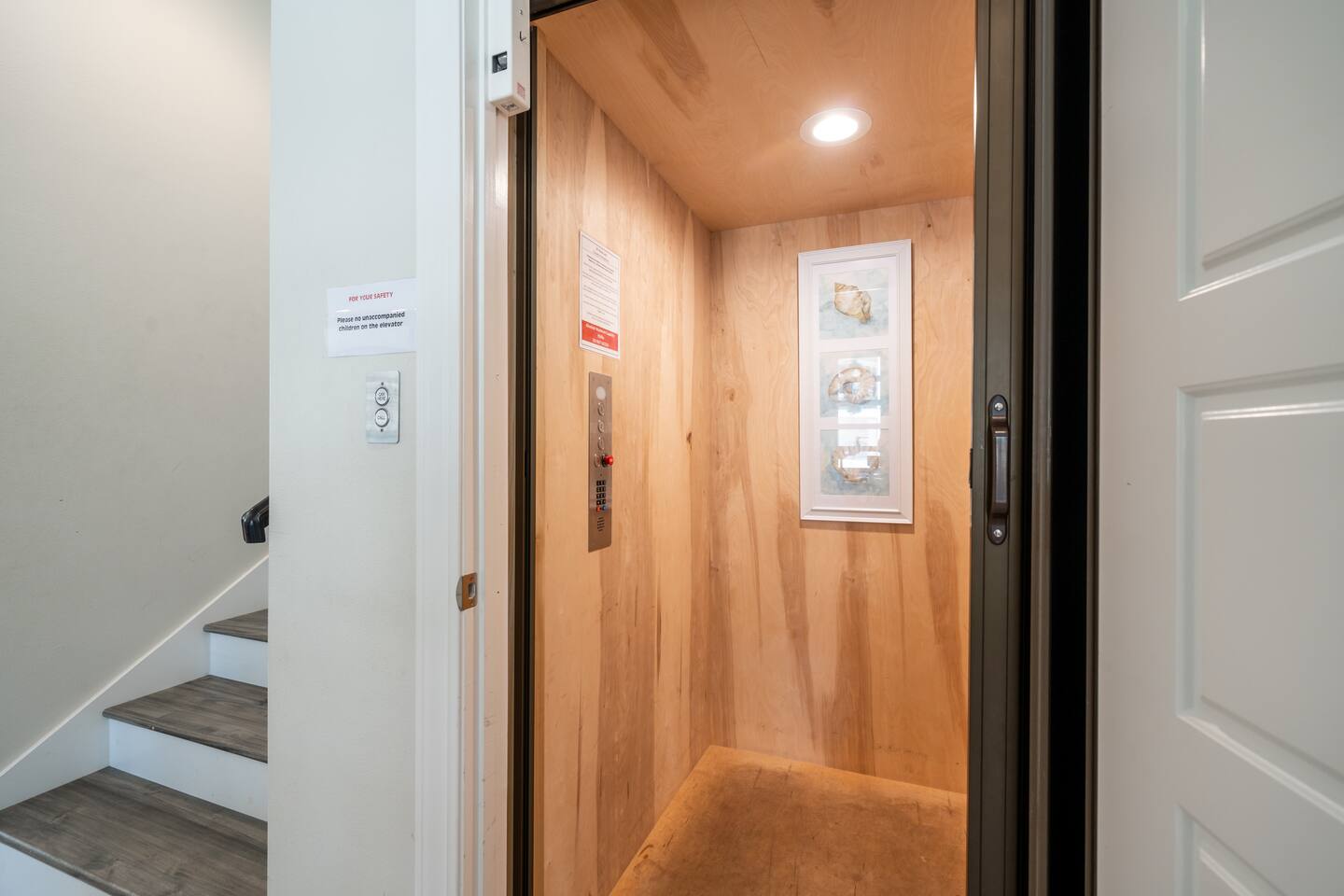 "Relax Lane" | Lakefront Views*Private Pool*Hot tub*Putting Green*Firepit*Boat Slip