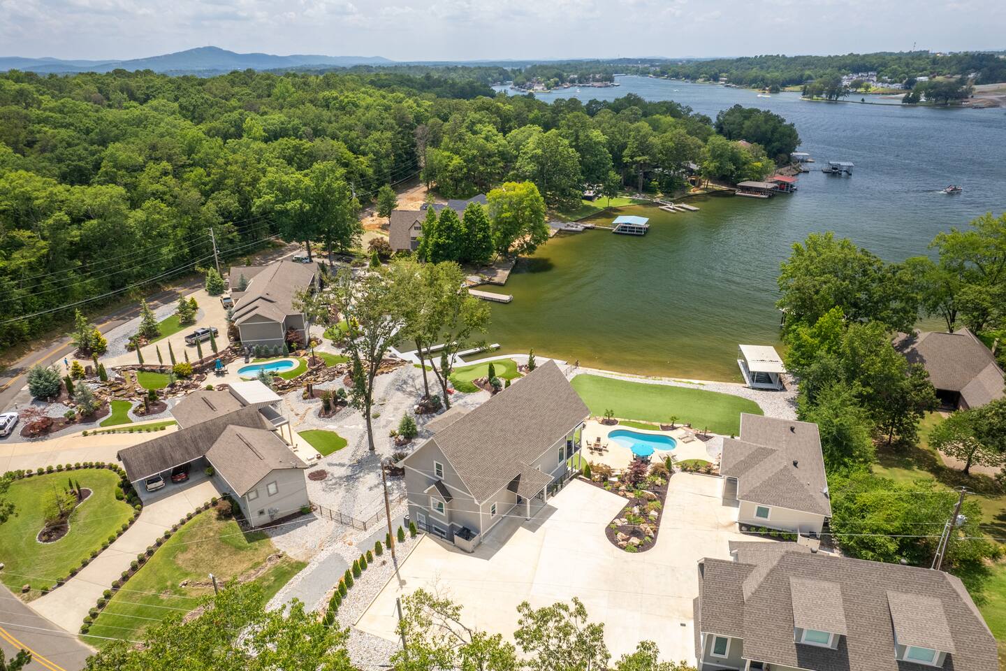 "Relax Lane" | Lakefront Views*Private Pool*Hot tub*Putting Green*Firepit*Boat Slip