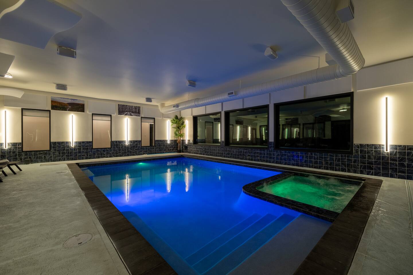 Indoor Pool/Arcade/Theater/HotTub/Pickleball/Trail - Holiday Home