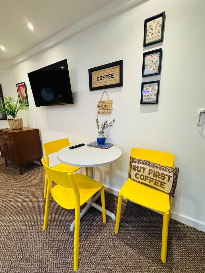 #11 Spacious Studio|Sleeps 4|5mins CannonHillPark