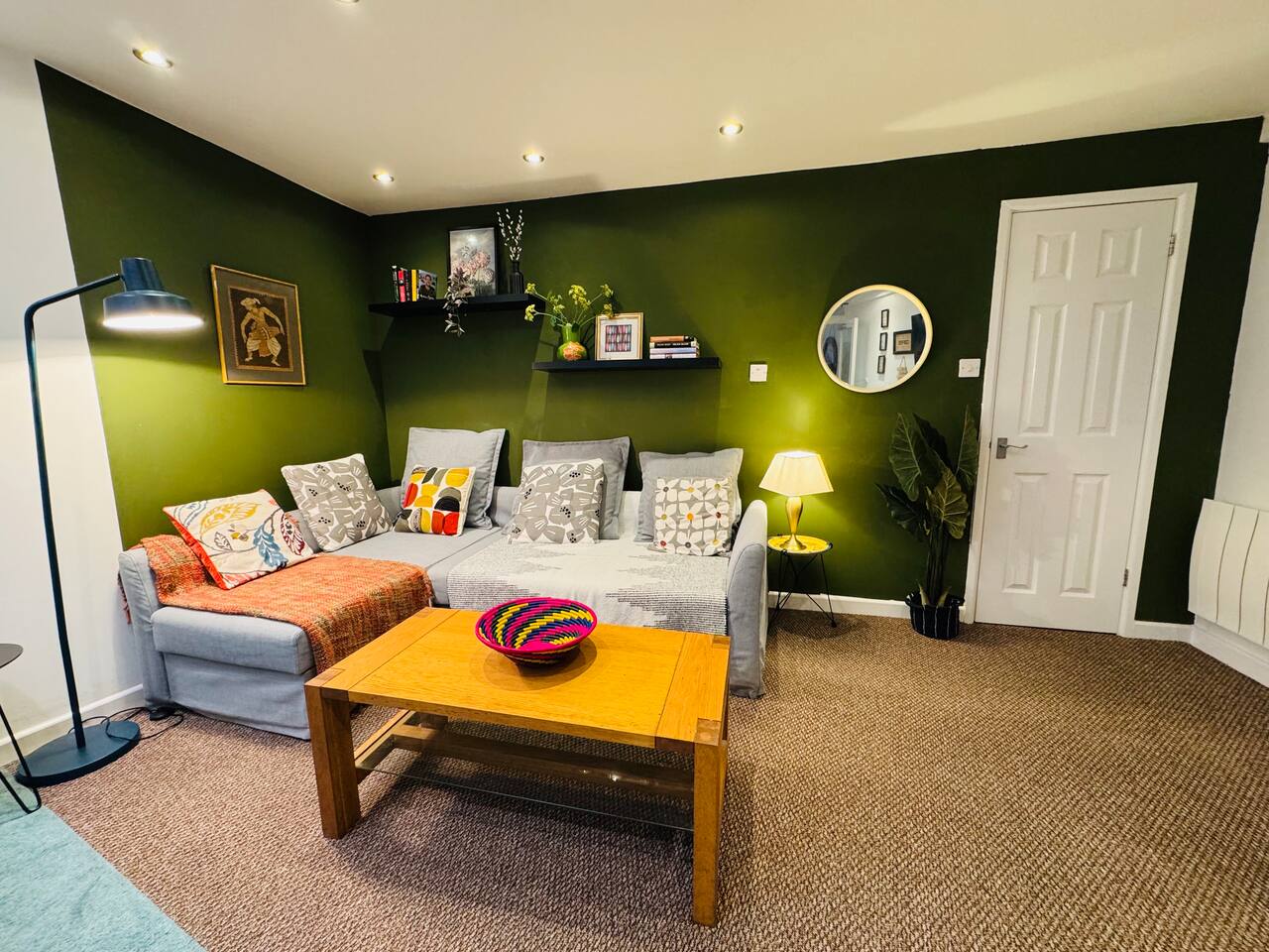 #11 Spacious Studio|Sleeps 4|5mins CannonHillPark