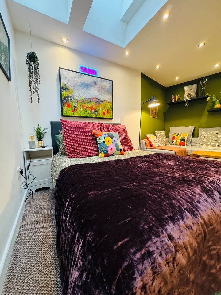 #11 Spacious Studio|Sleeps 4|5mins CannonHillPark — West Midlands — vacation rental