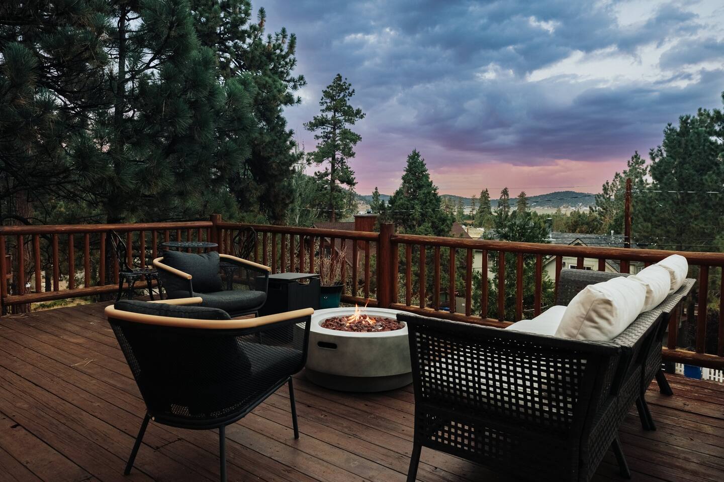A serene mountain experience at Elk Run cabin