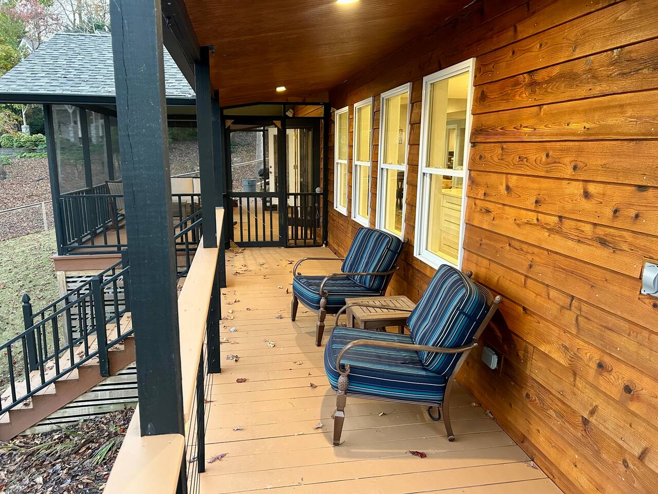 Your Lake House Awaits!