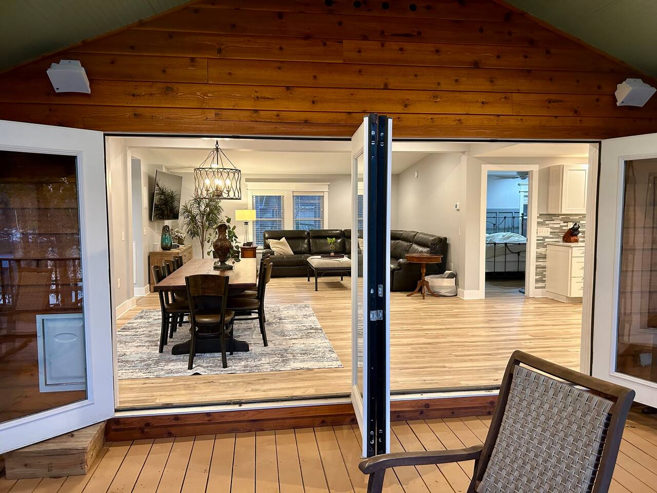 Your Lake House Awaits!