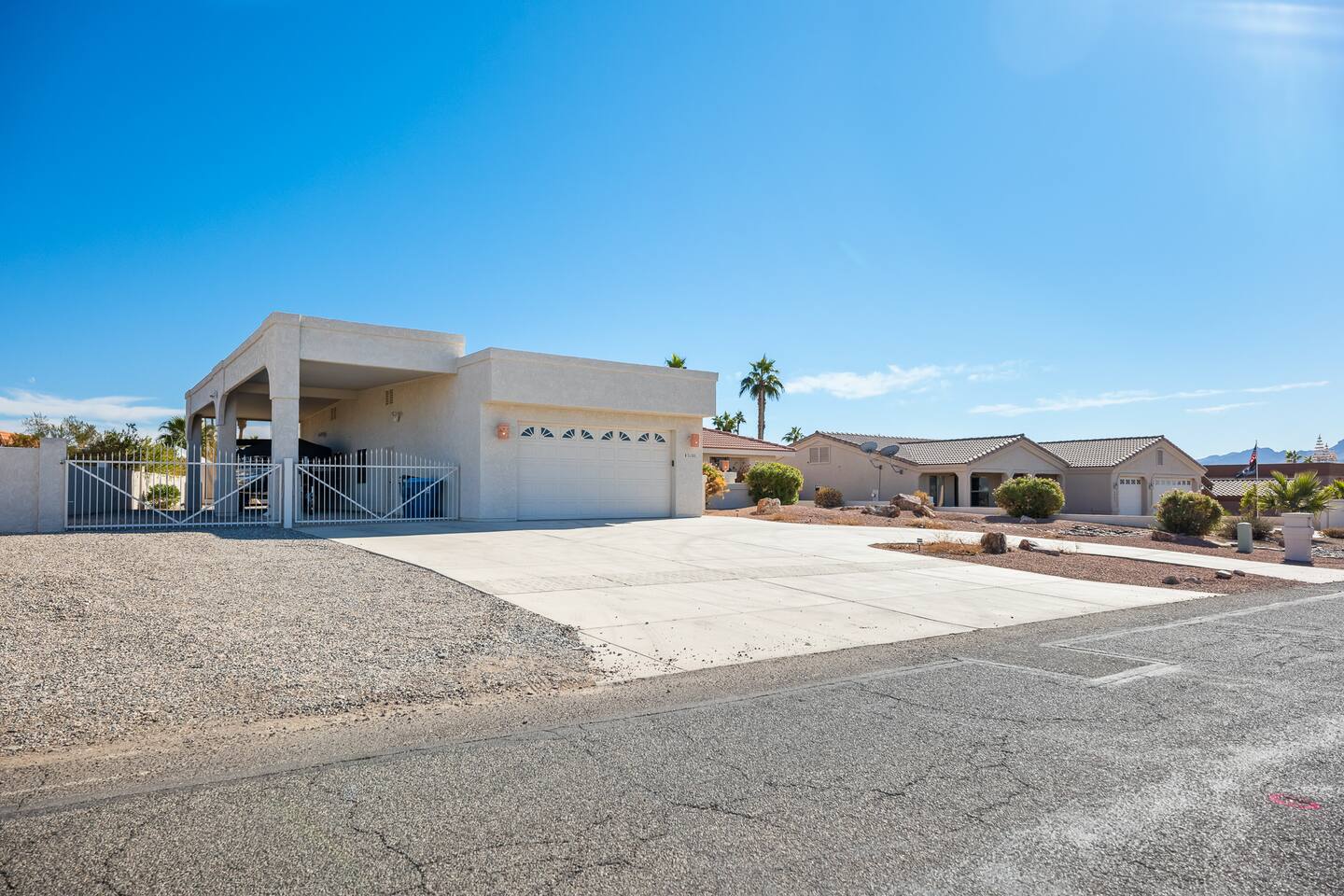 3 Bd | Block from Golf Course | Boat Parking