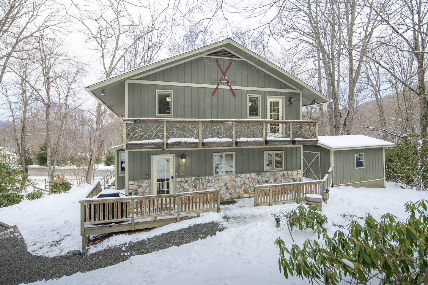 Walk to Sugar Mountain Resort | Cabin | Hot Tub