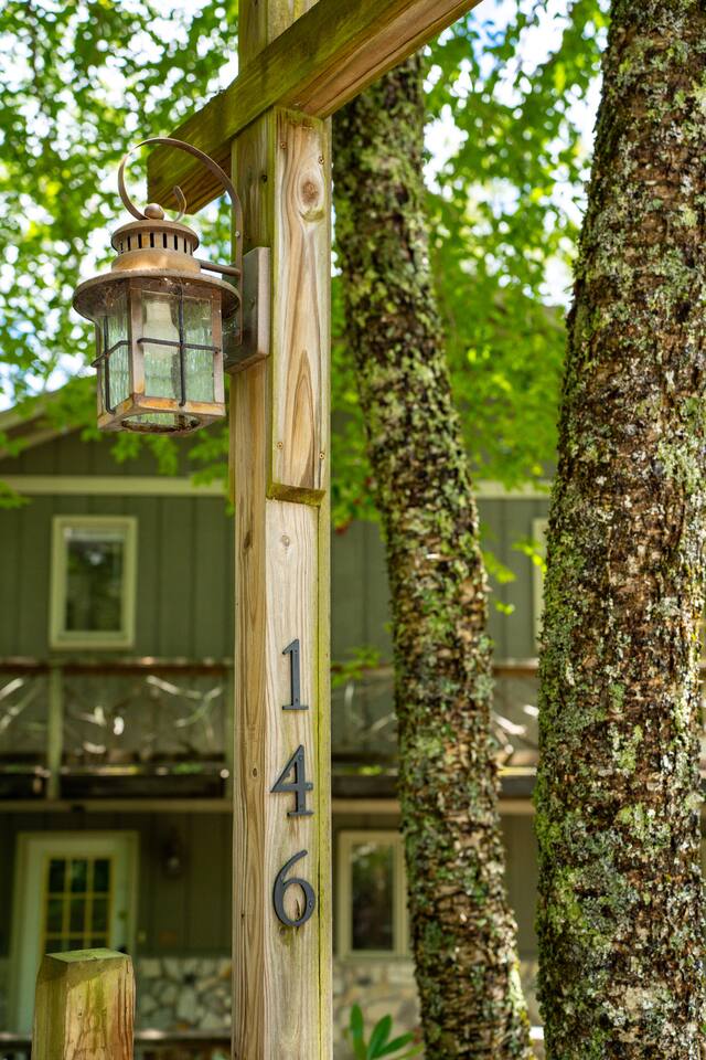 Walk to Sugar Mountain Resort | Cabin | Hot Tub