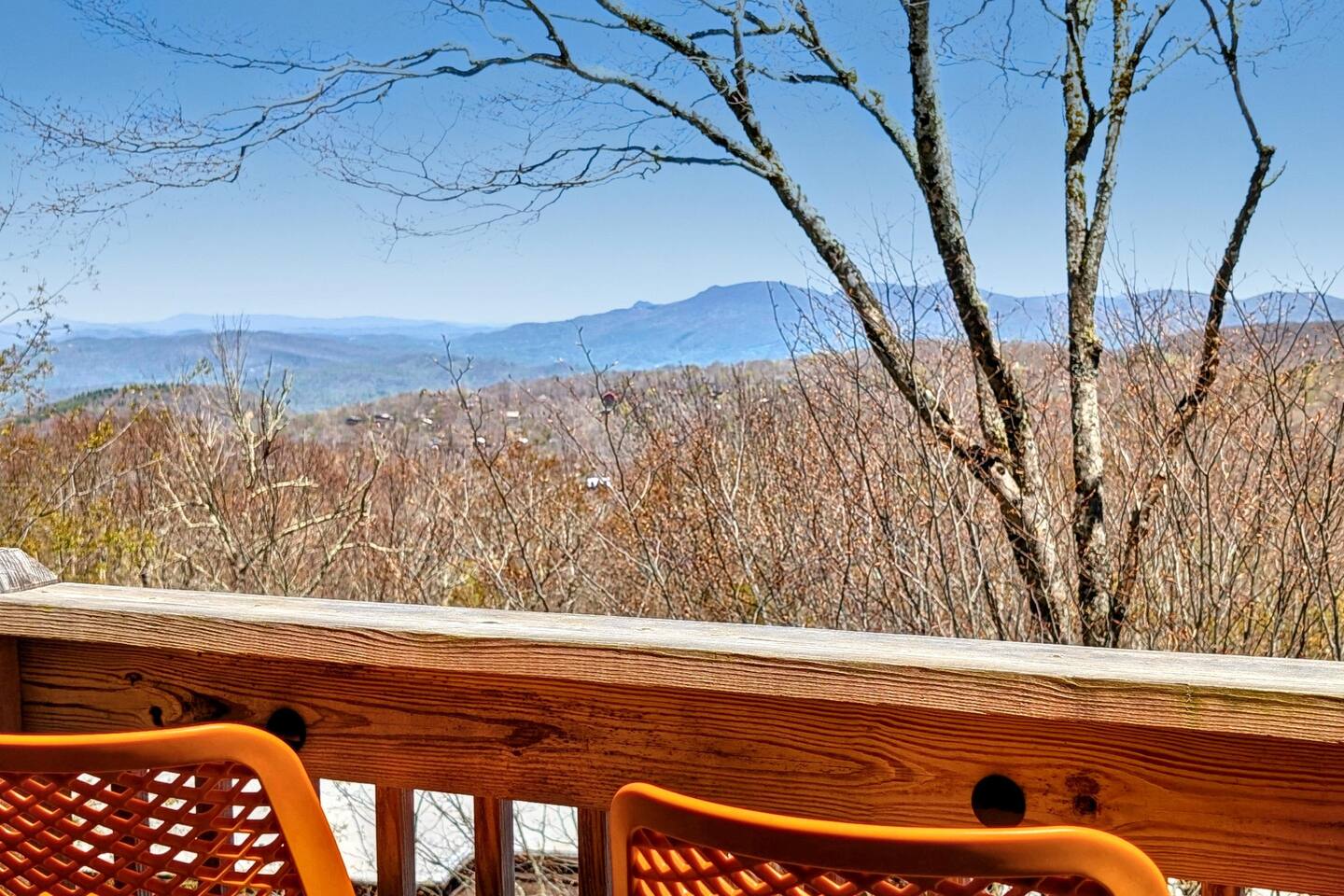 Walk to Lift | Long Views | FP | WD | Stm Shower