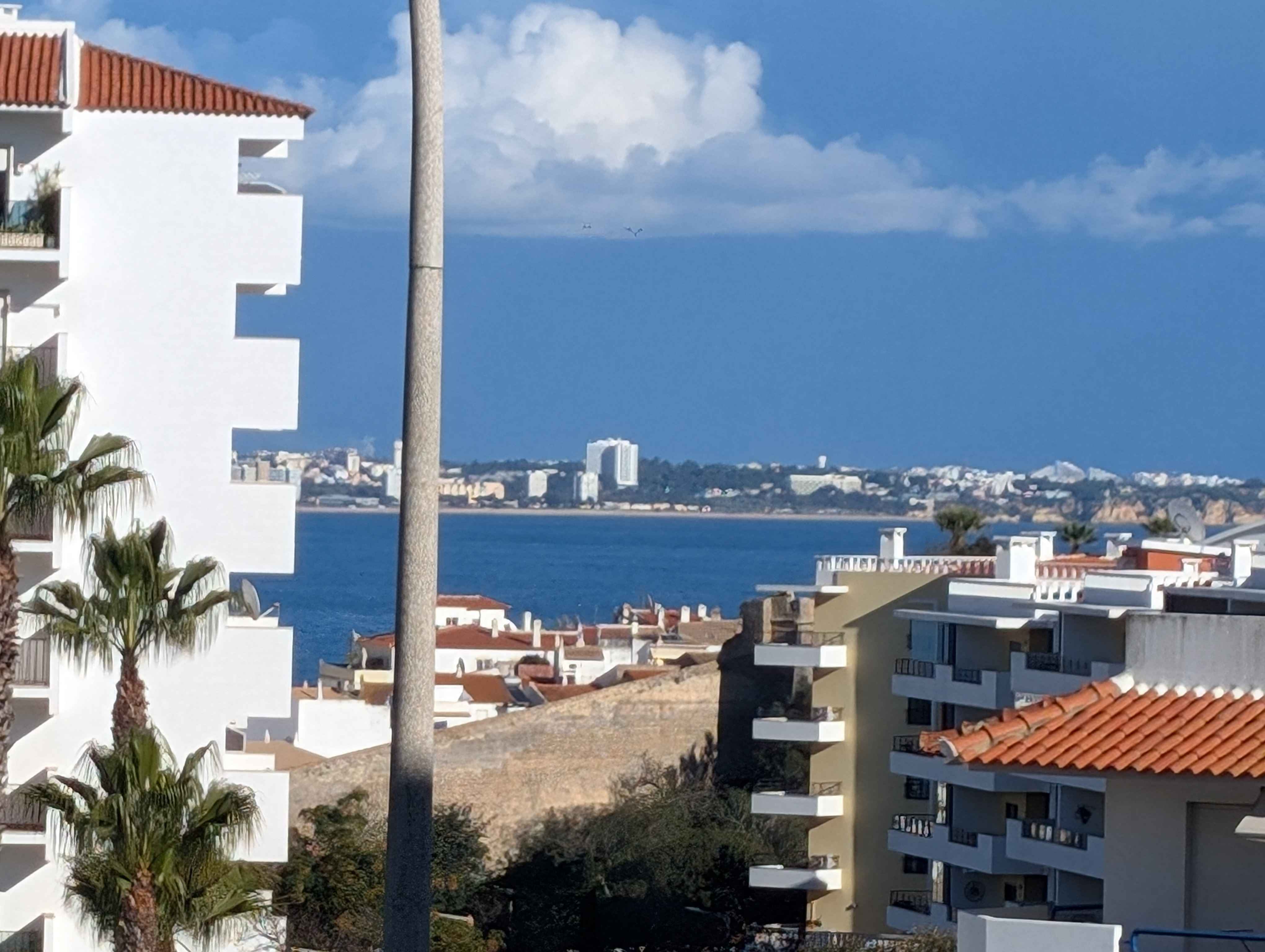Terrace|Walk-Town/Beach|Pool/Gym/Sauna/Spa|Views