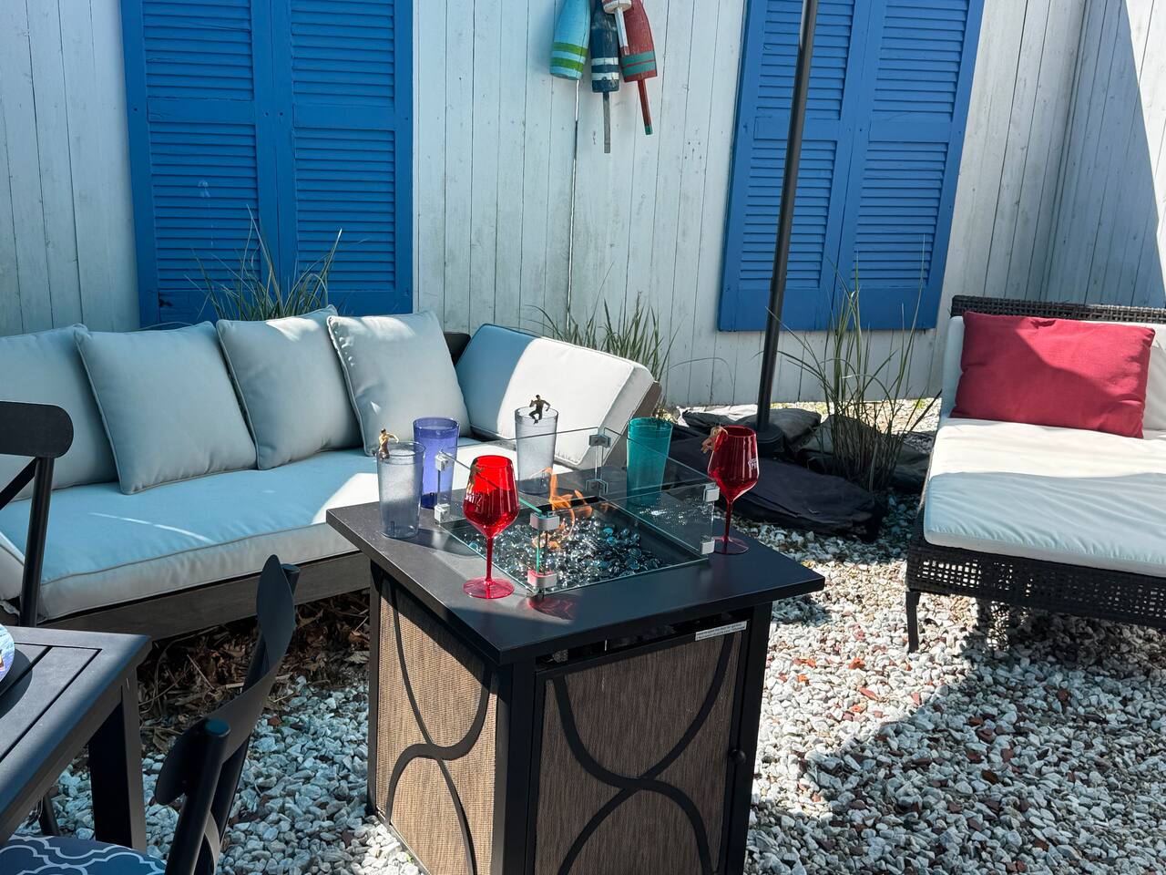 West End Ptown Condo | Patio, Grill & Parking