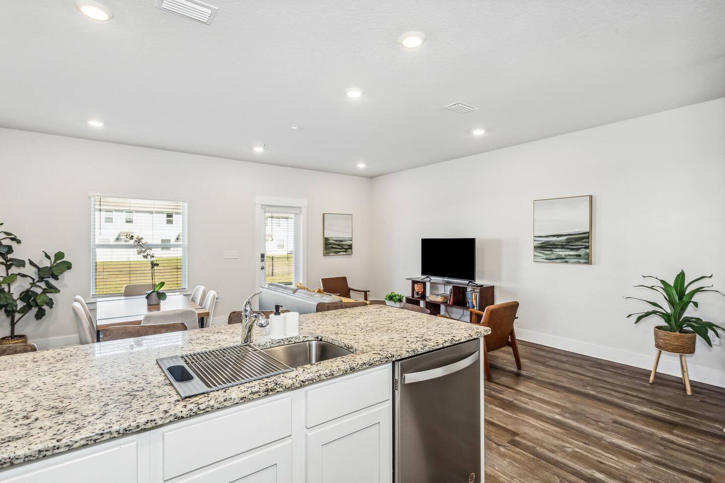 LUXURY TOWNHOME NEAR DOWNTOWN AND PENSACOLA BEACH