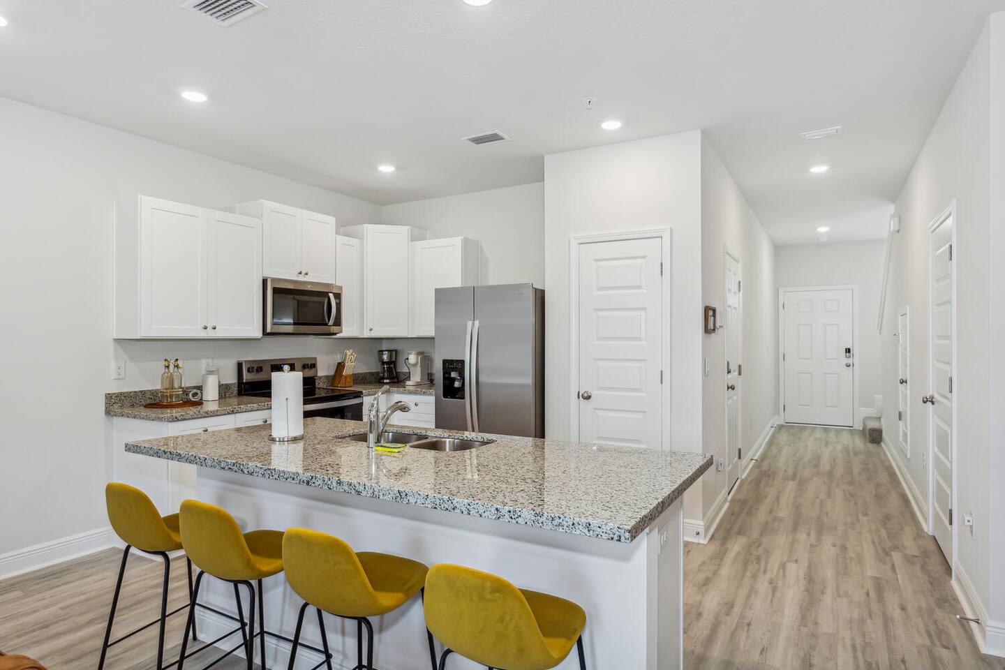 New Home near UWF & PNS Beach!