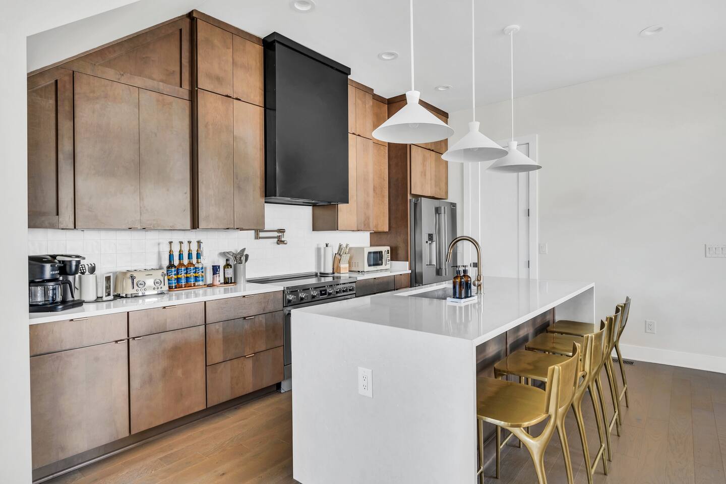 360° Rooftop Terrace, SkylineViews, Chefs Kitchen