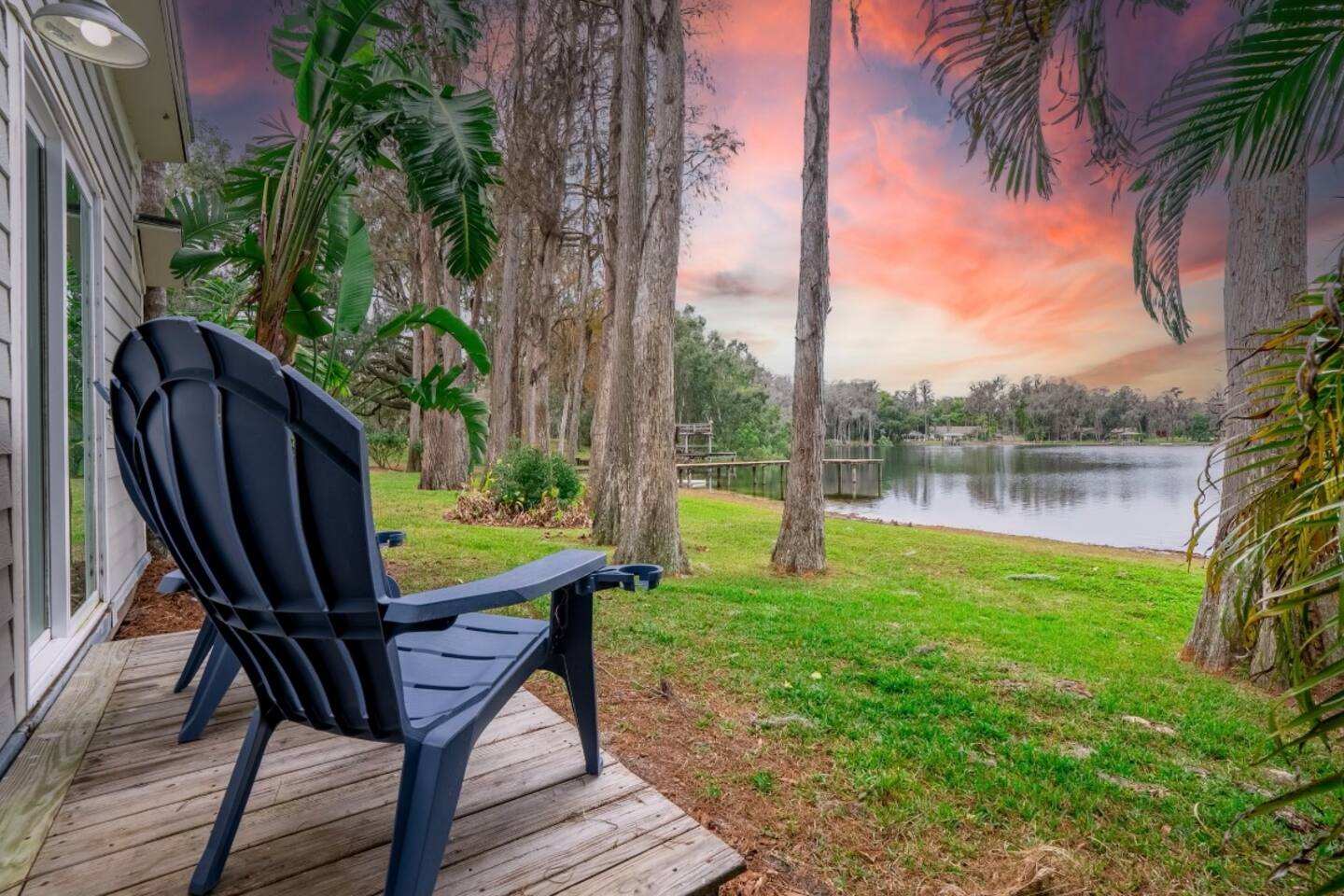 Lakefront Studio | Cozy | Stunning Views — Lutz — vacation rental