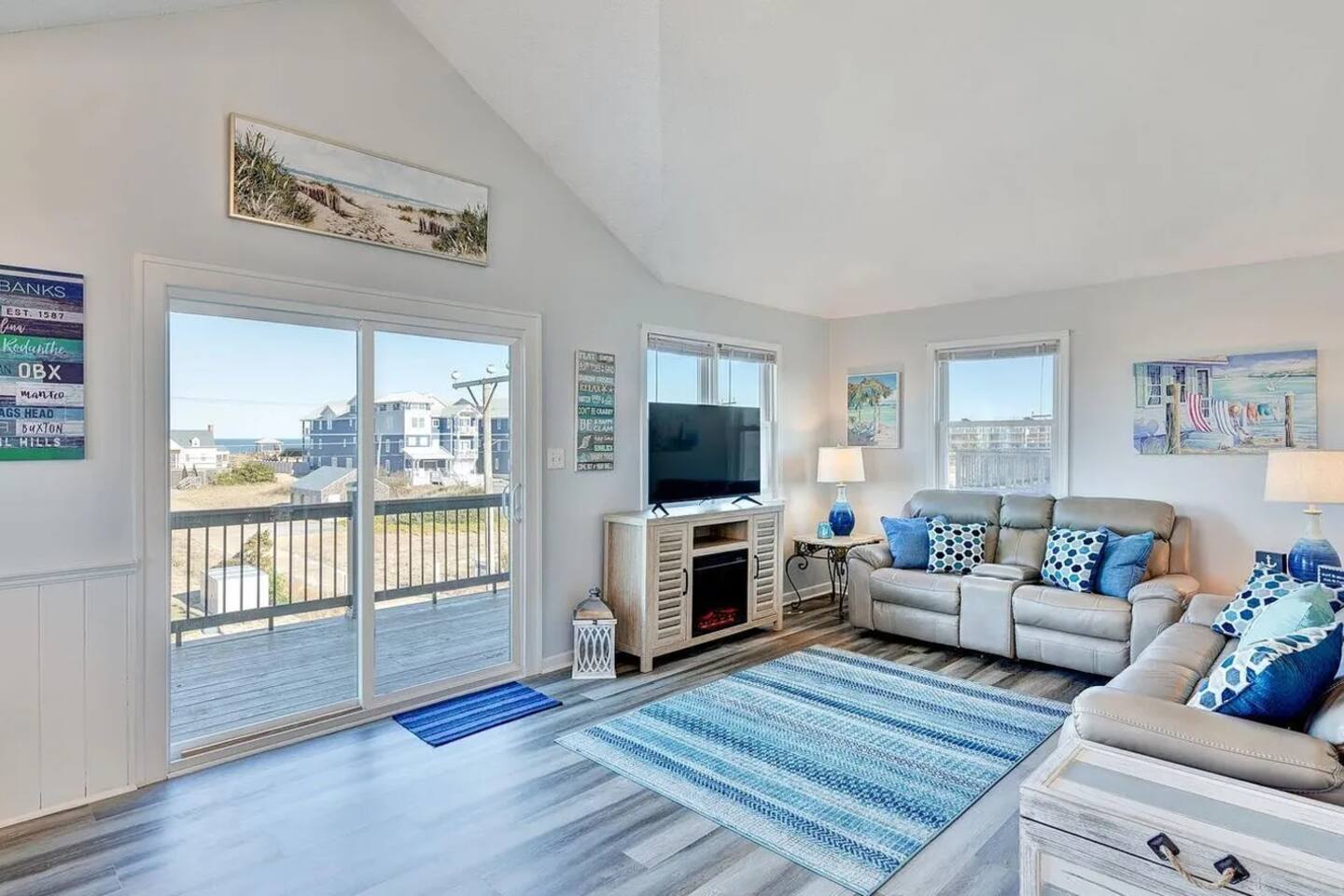 Ocean Views | 2nd Row OBX Retreat | Sleeps 10 — Kill Devil Hills — vacation rental